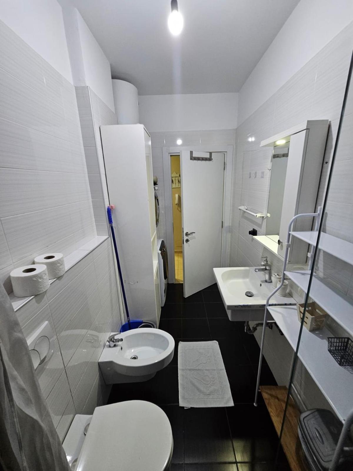 Appartamento My Apartments Rooms For Rent Tirana